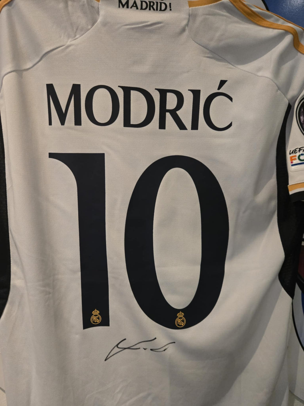 Modric  100% Authentic Signed Real Madrid Football Club Shirt